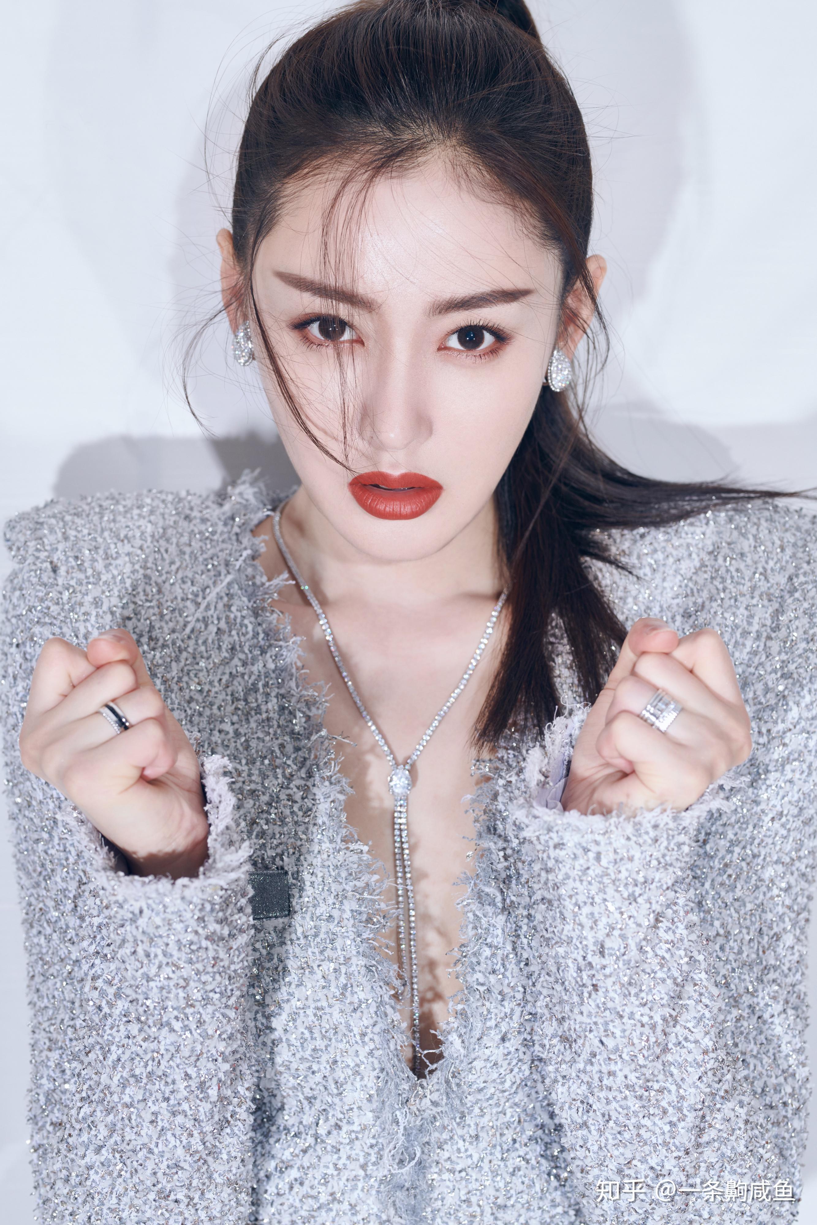 娱乐圈有哪些很英气的女明星? - 知乎