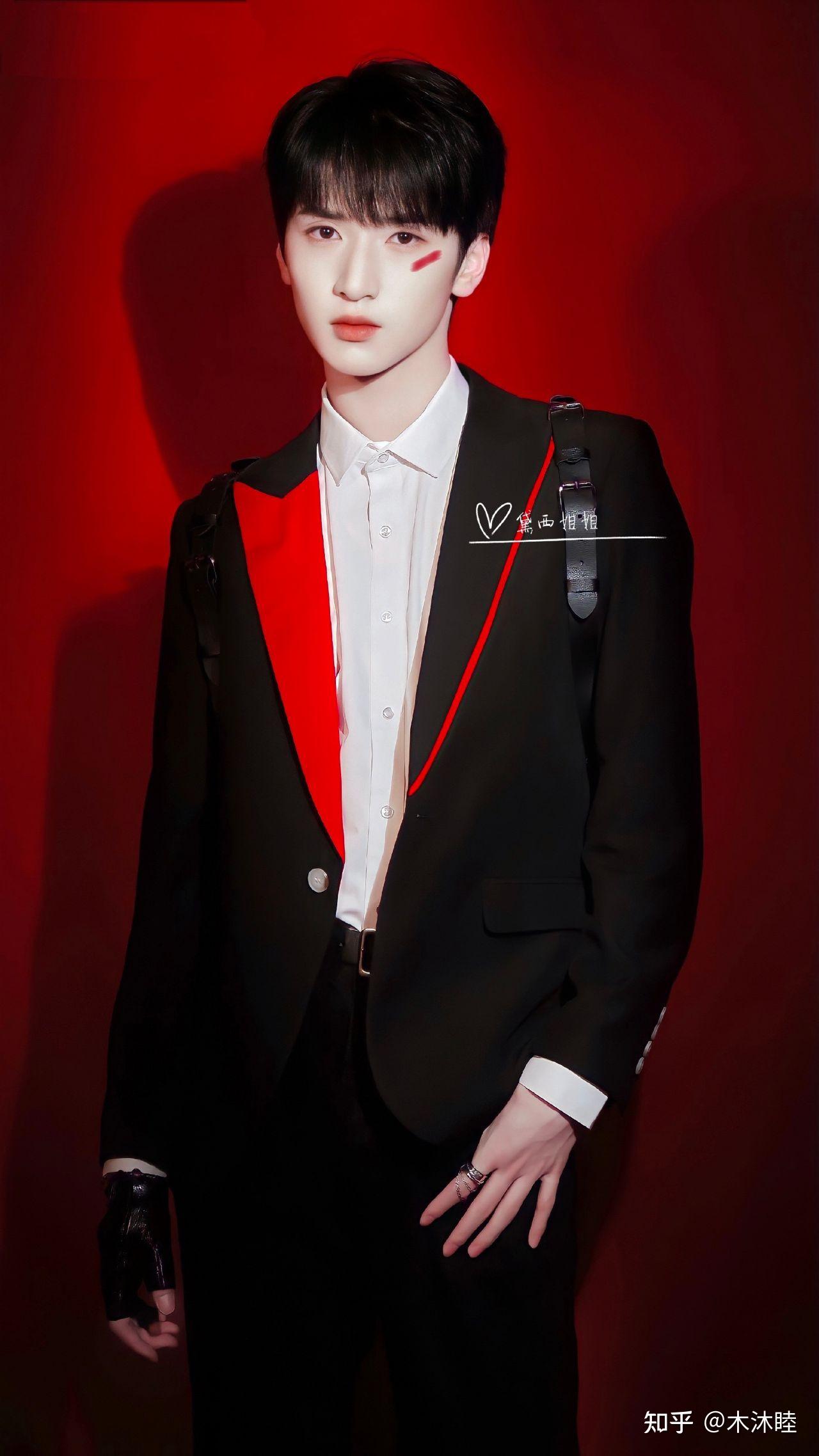 可以分享一些严浩翔出圈图吗? - 知乎