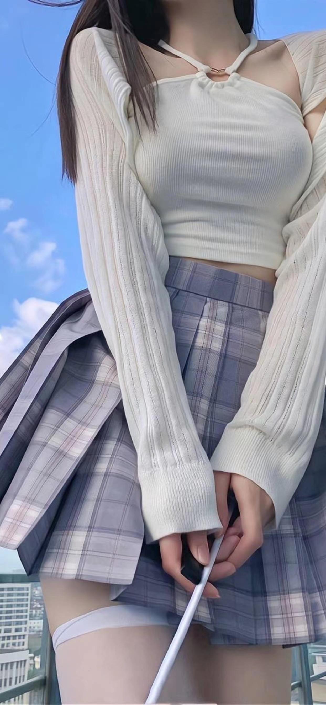 有没有一些没有露脸的女生壁纸? - 知乎