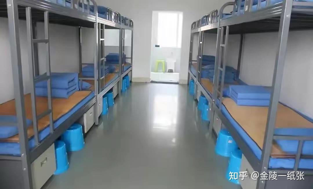 真实的监狱生活是什么样的