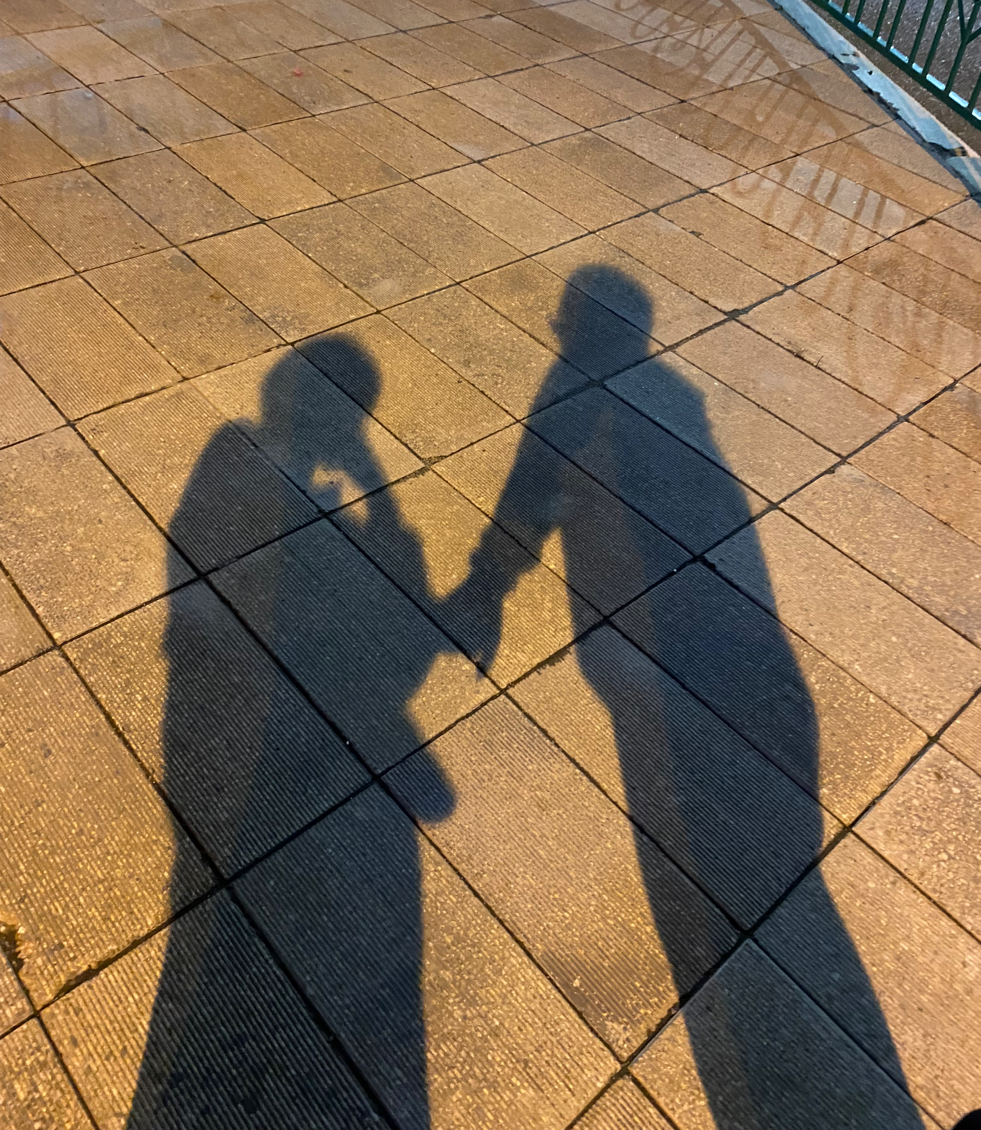 求情侣影子照片真实点