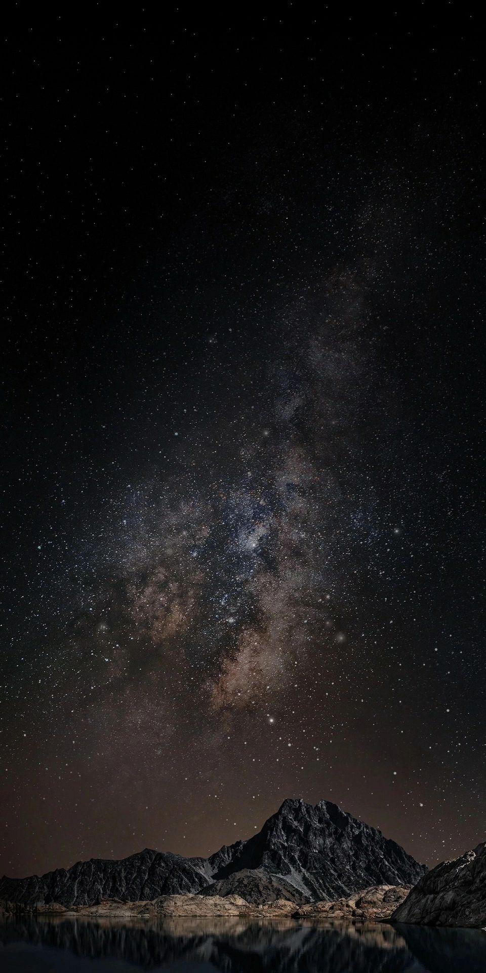 有什么好看的黑色底色的手机壁纸? - 知乎