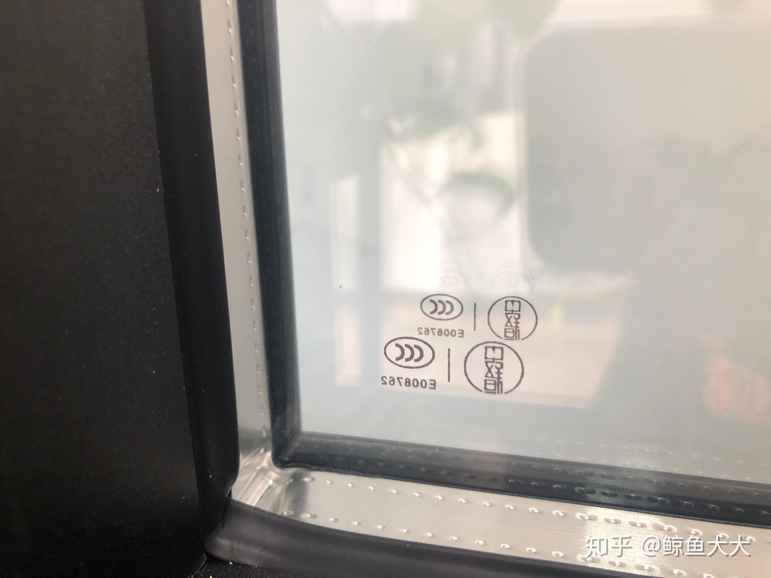 玻璃上的3c标志模糊不清会不会是假的呢