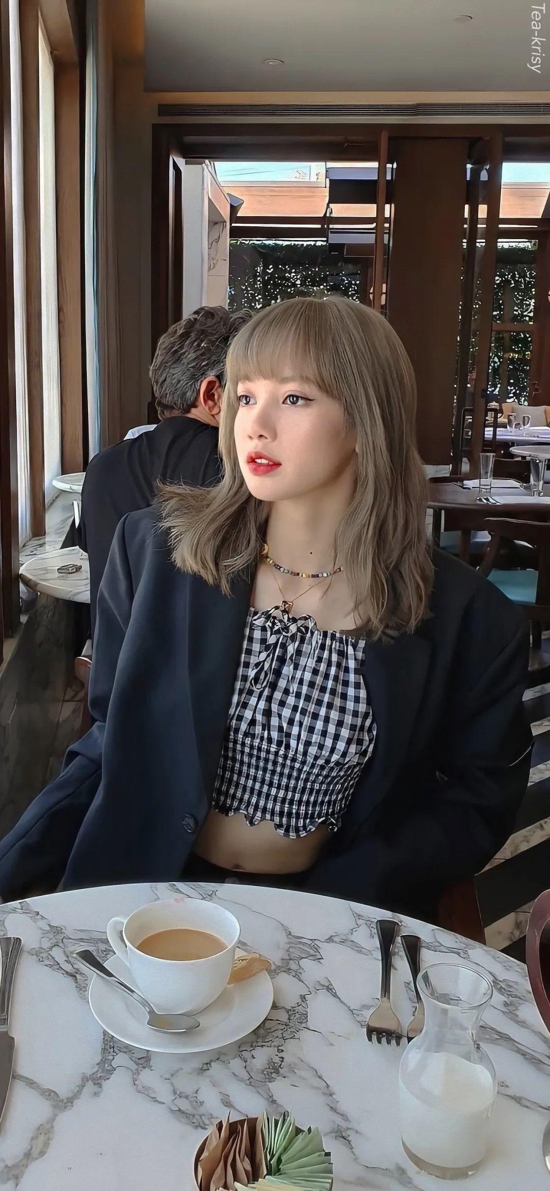 lisa绝美壁纸