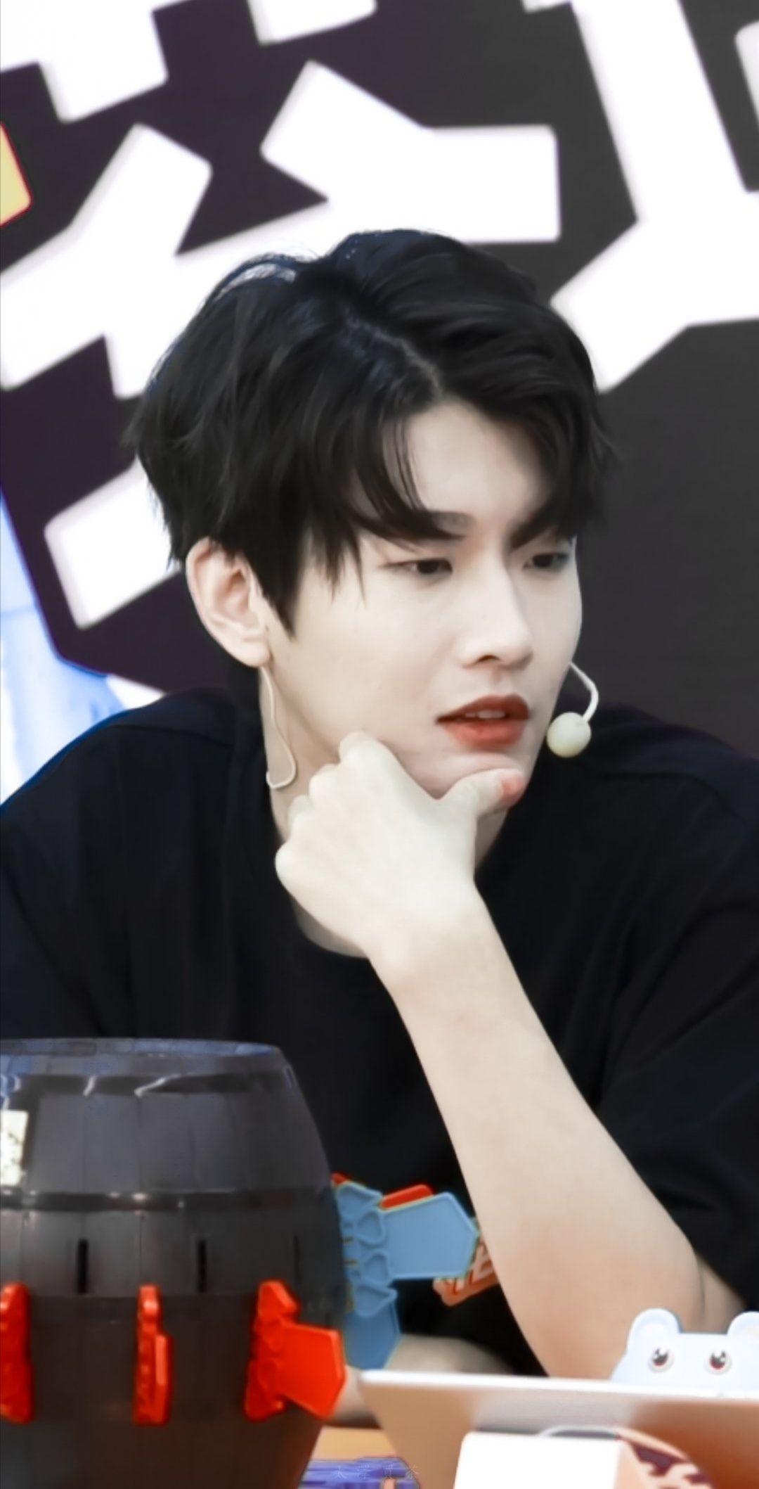 留下你手机里关于花少北的图片