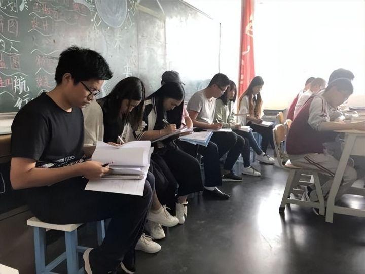 为一堂公开课,辛苦准备2周,却被教研员批得百无一是,怎么办? - 知乎
