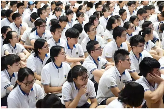 校园是学生的，学习和发展的主动权得交给学生 - 知乎
