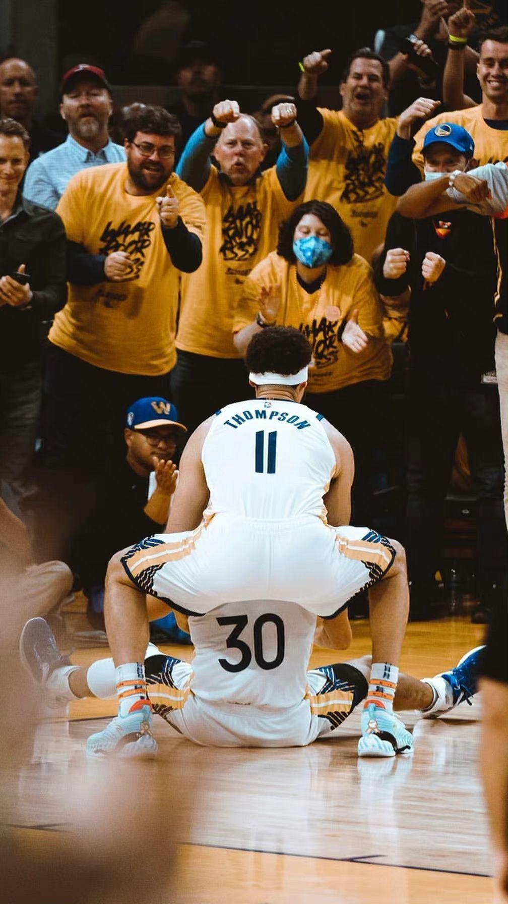 有没有水花兄弟的特帅图片分享一下?