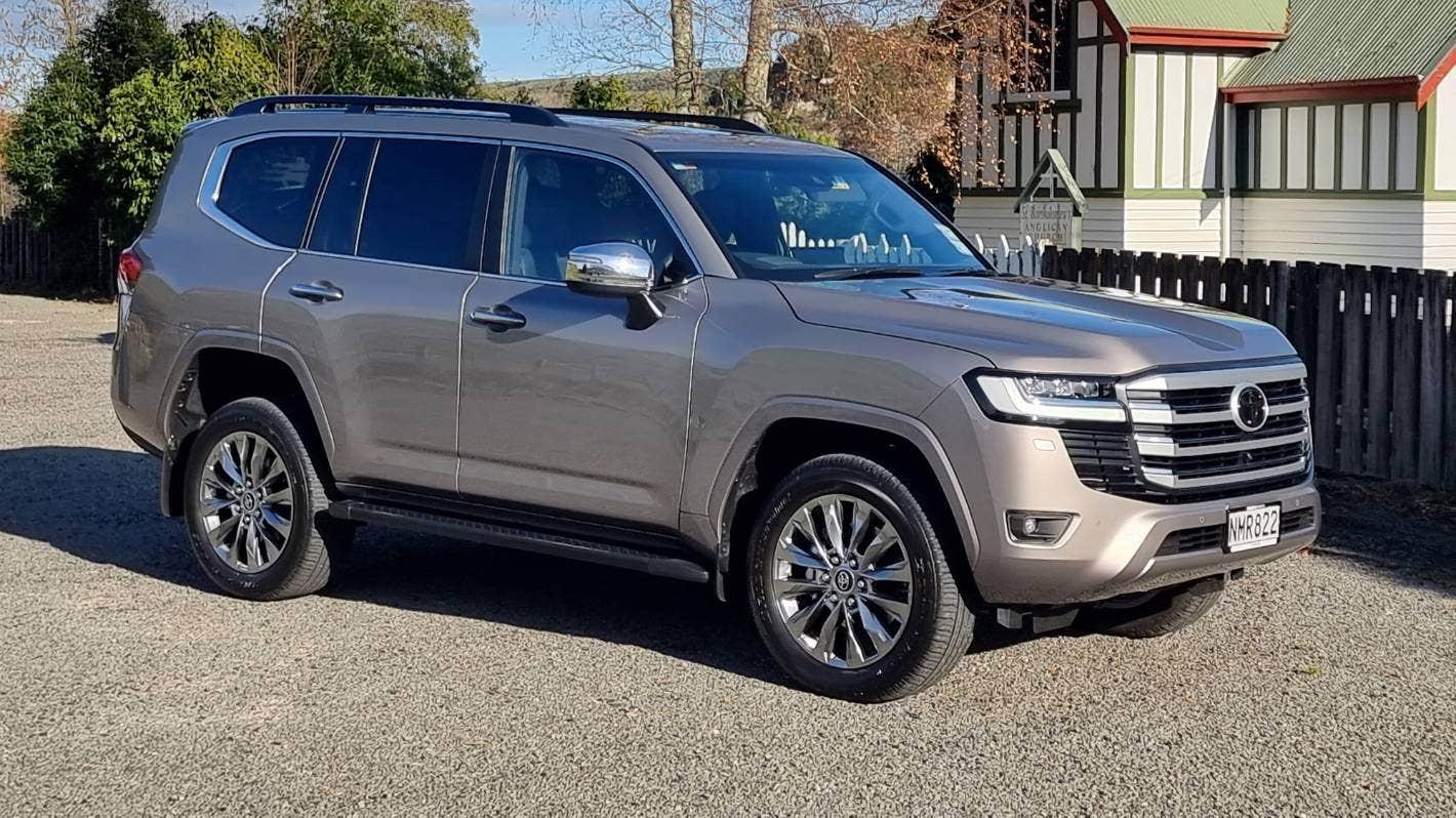 如何评价新一代丰田陆地巡洋舰lc300