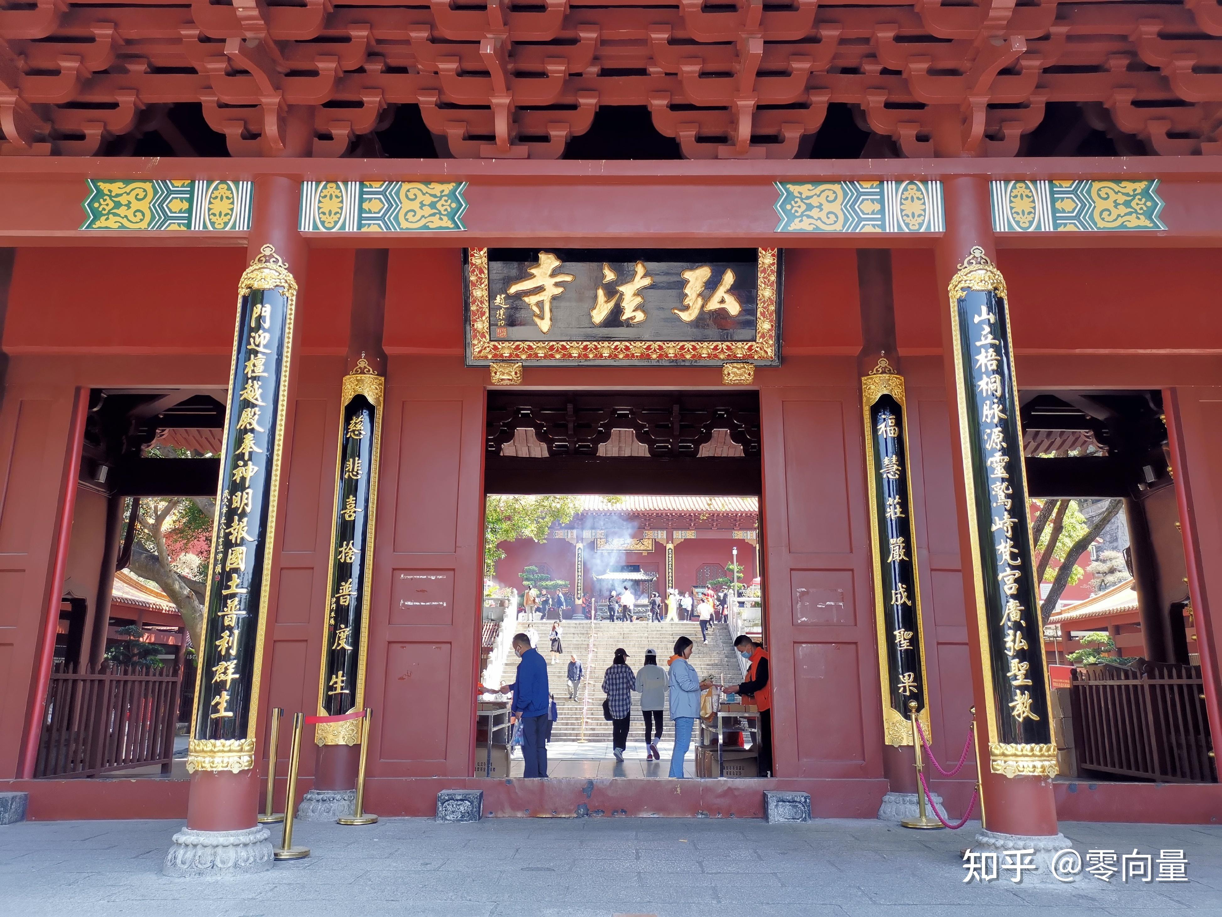 你知道有哪些寺庙对联?