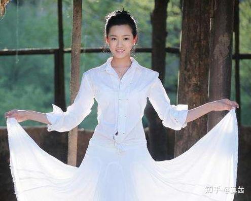 孟真:16岁靠马大帅走红,因绯闻毁掉前程,今32岁形似少女 - 知乎