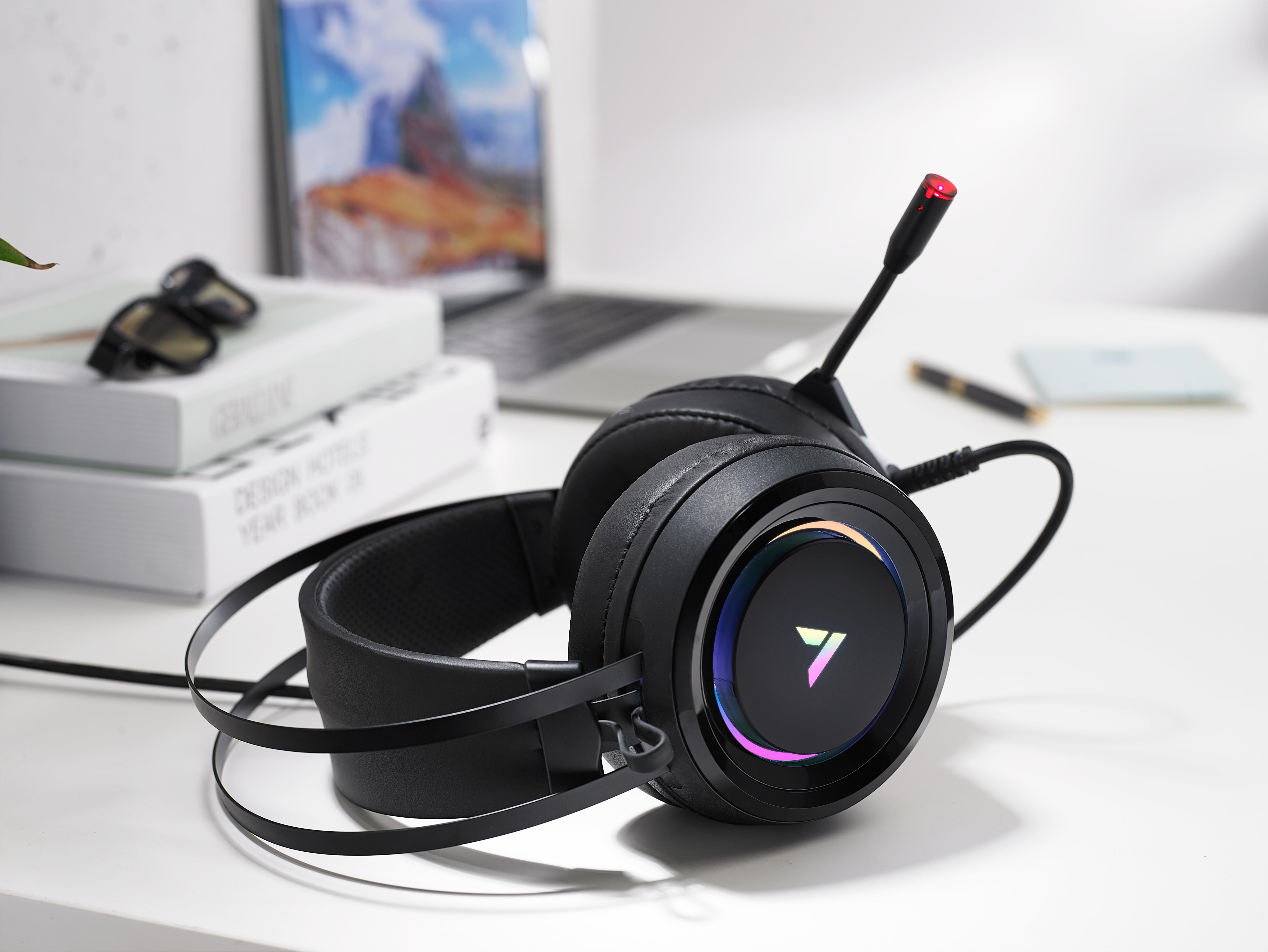 请问有没有300左右的头戴式耳机推荐