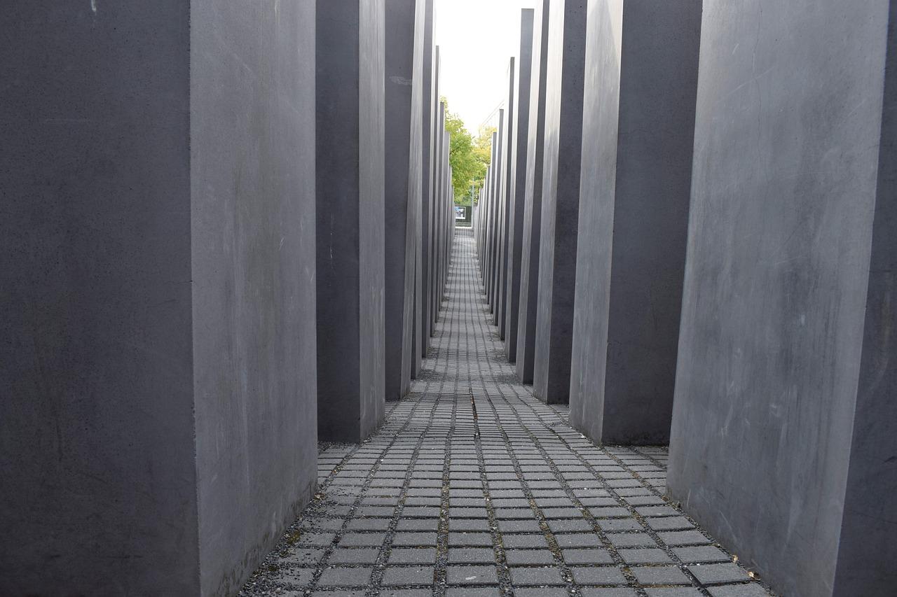 淡灰色地板如何搭配