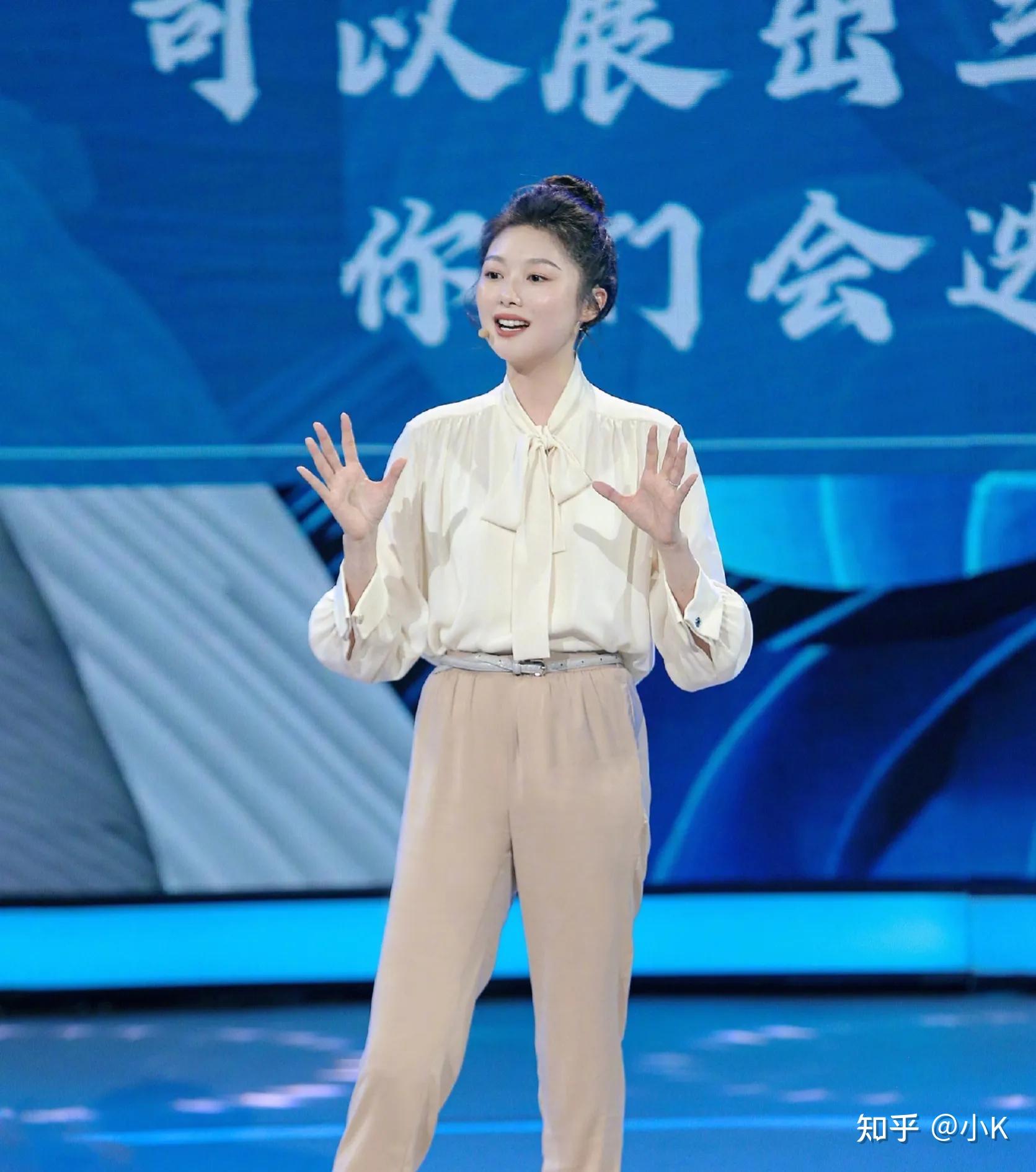 “贵妇顶流”晚晚,17岁当野模,21岁成小三,她比你想象的更精彩 - 知乎