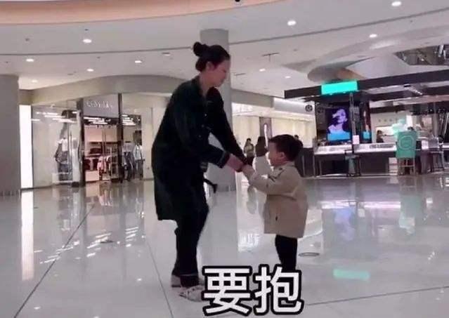 为何许多娃被大人吼后，不生气反而求抱抱？知道危害，你还敢吼吗 - 知乎