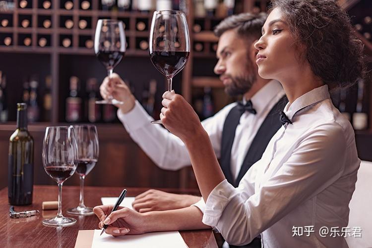 高档餐厅的侍酒师,在古代居然是品酒鉴毒的仆人 - 知乎