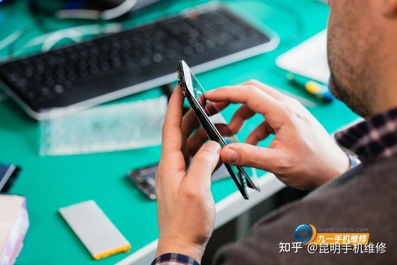 iPhone手机进水了怎么办?五个步骤教你救回不开机的苹果手机 - 知乎
