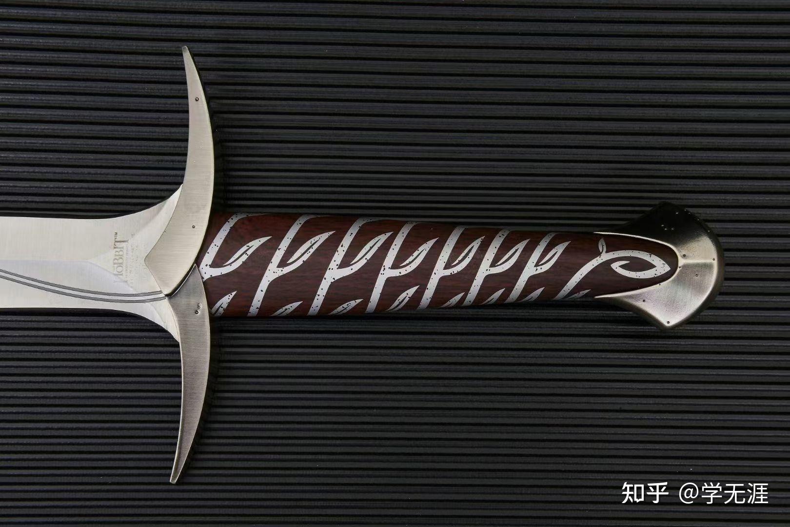 《霍比特人》中比尔博·巴金斯手中出自第一纪元高等精灵锻造的剑的