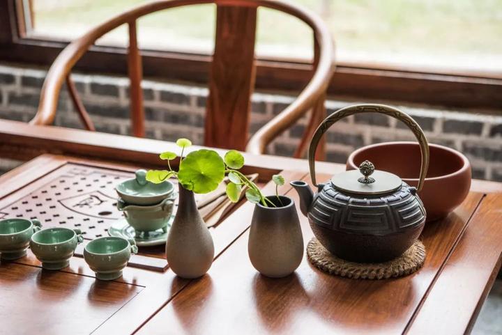 《故人寄茶》唐·李德裕