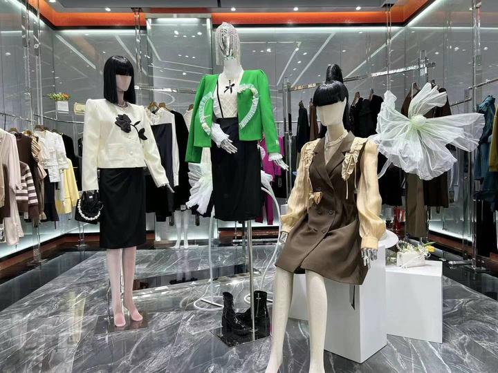 品牌折扣女装尾货好做吗？做女装尾货有哪些注意要点？ - 知乎