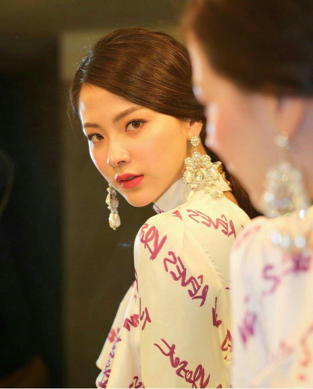 如何评价泰国女演员平采娜长相? - 知乎