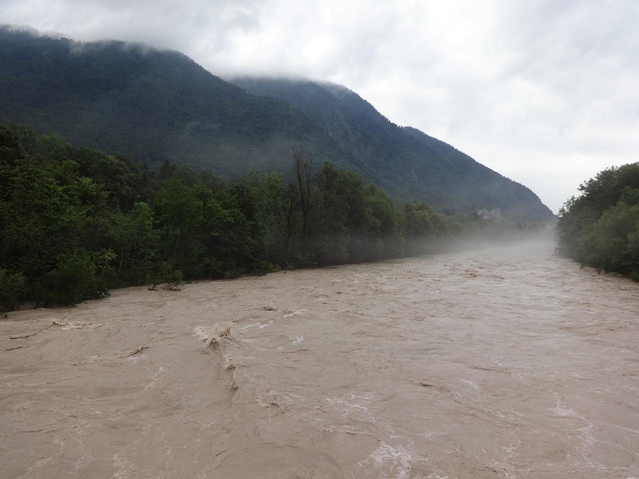 江河汇流什么时候入住