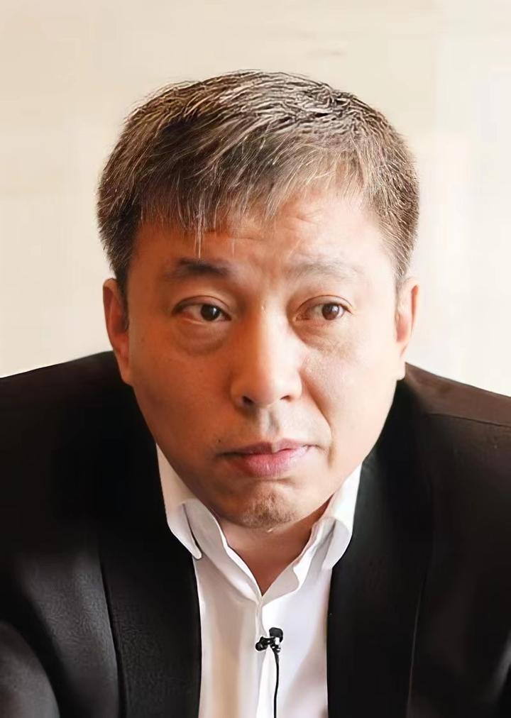 他是布洛芬大佬，身价半月涨了24亿，参股14家上市公司 - 知乎