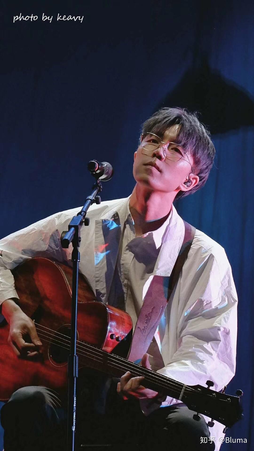 有没有你觉得特别好看的陈鸿宇的照片? - 知乎