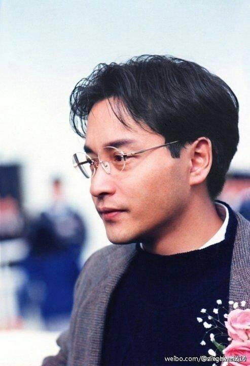 张国荣哥哥戴过哪些眼镜? - 知乎