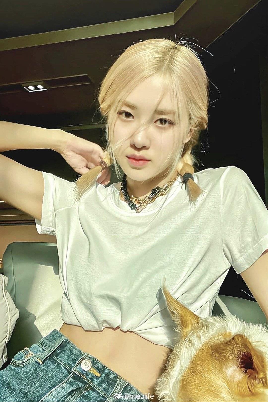 朴彩英去掉氛围感后长得怎么样? - 知乎