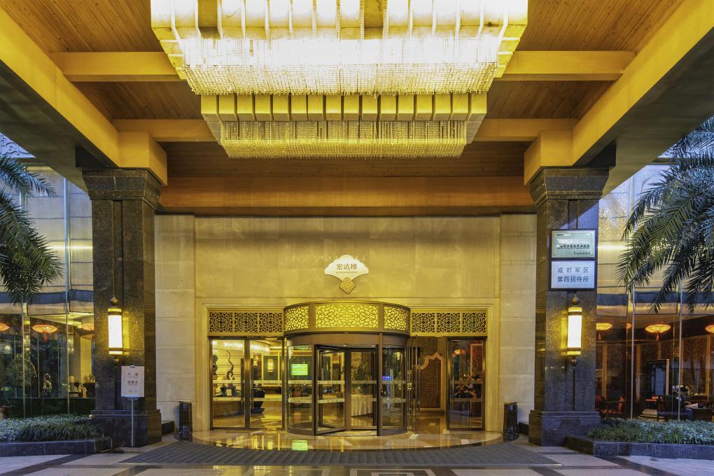 请问成都有没有设计感很强的精品酒店boutiquehotel适合情侣住的