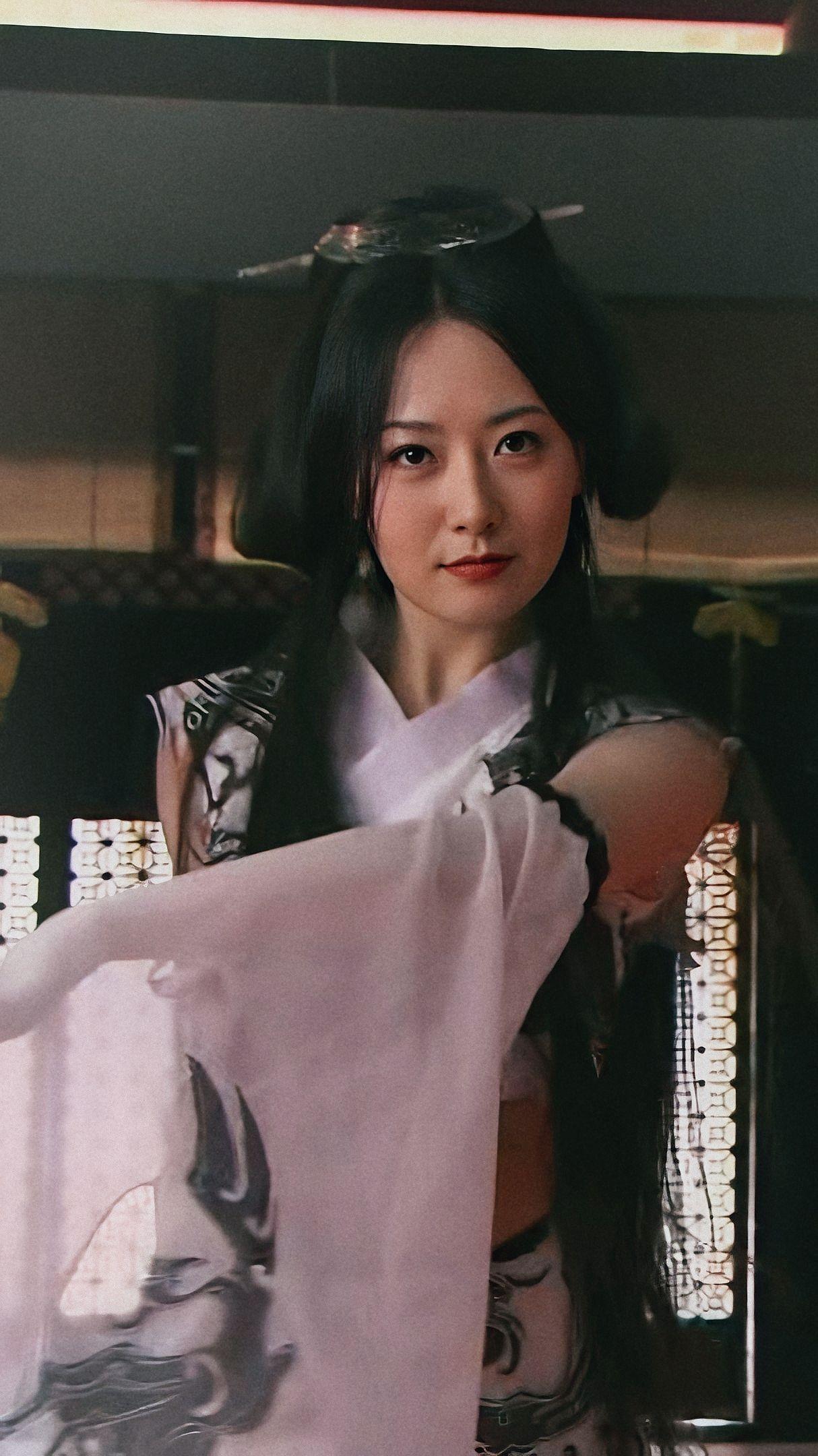 大家有没有胡歌版神话里玉漱的高清壁纸或是刘亦菲小龙女的壁纸?