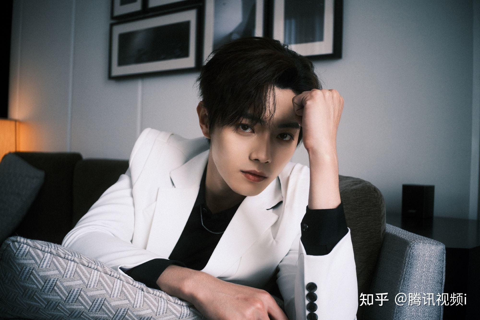 内娱95后男明星颜值天花板是谁? - 知乎