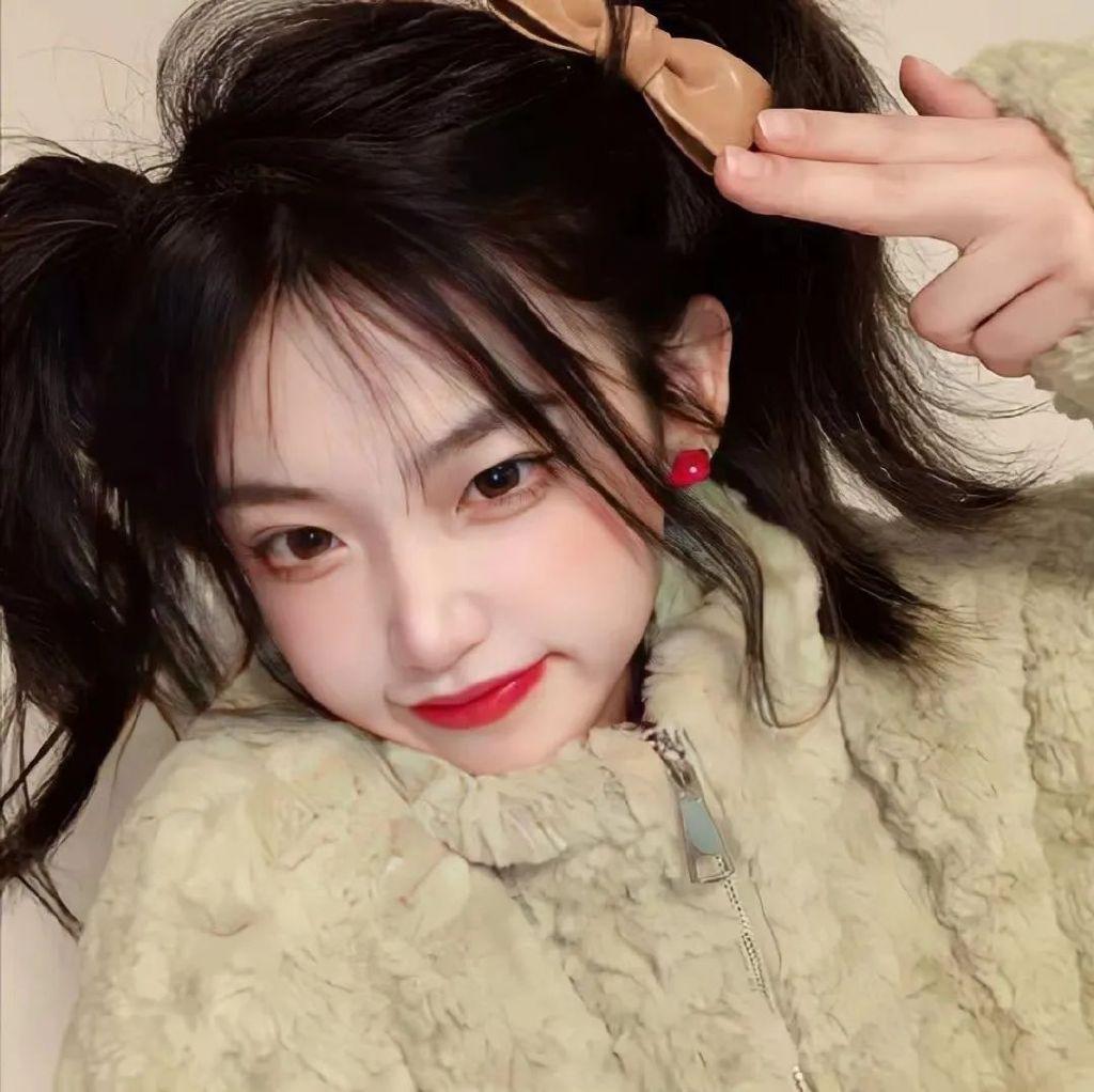 有没有很酷很拽的头像呀?(很酷很拽的图片女生)