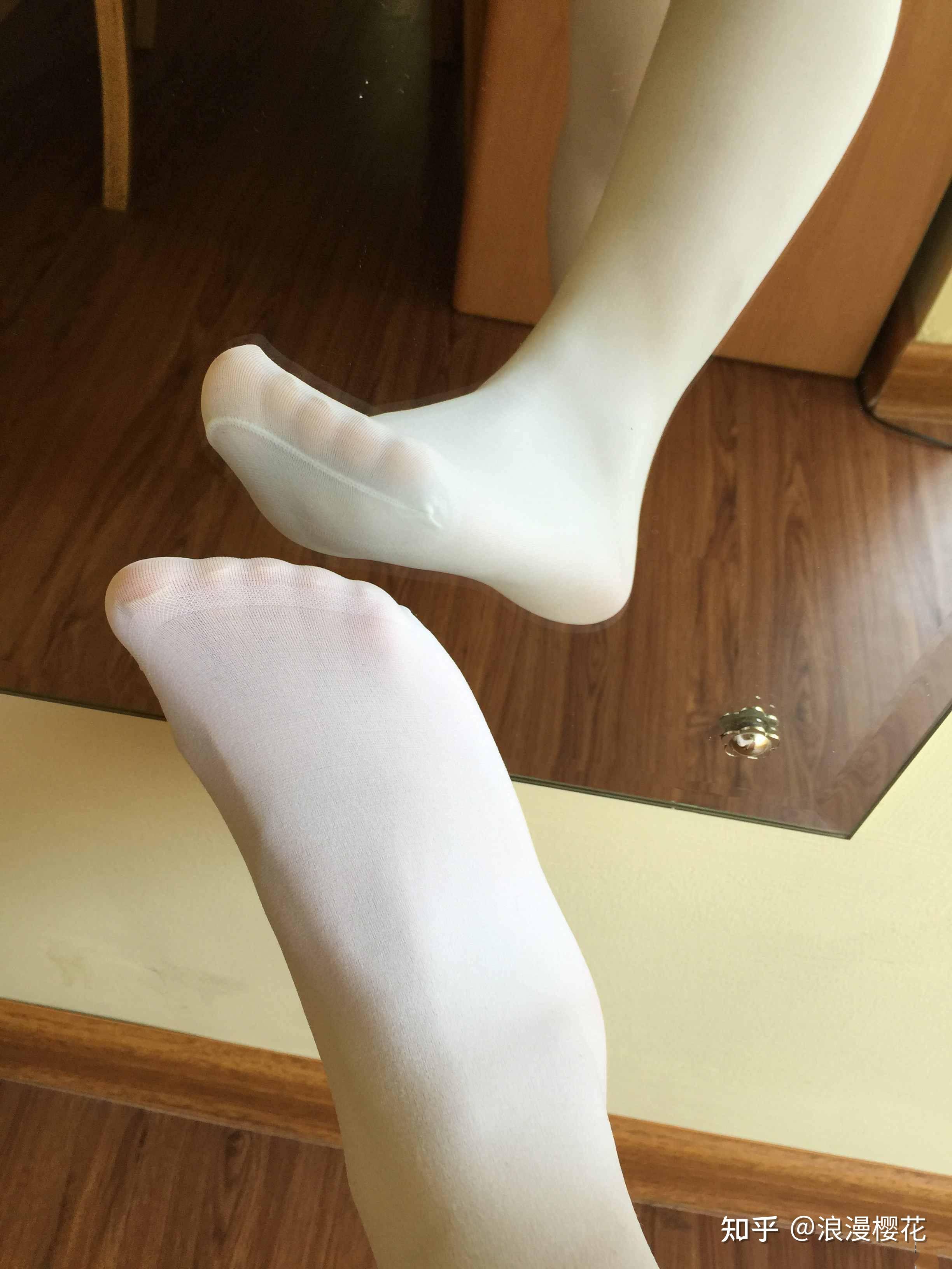 女孩什么样的脚丫算好看? - 知乎