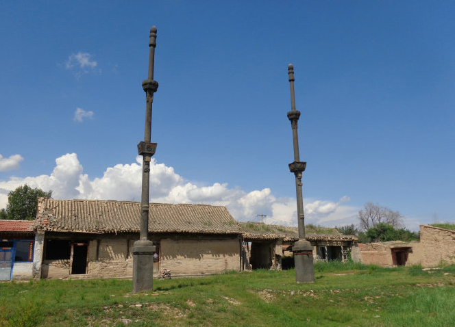 古建筑中的石旗杆与旗杆石：古代科举文化的“荣誉证书”