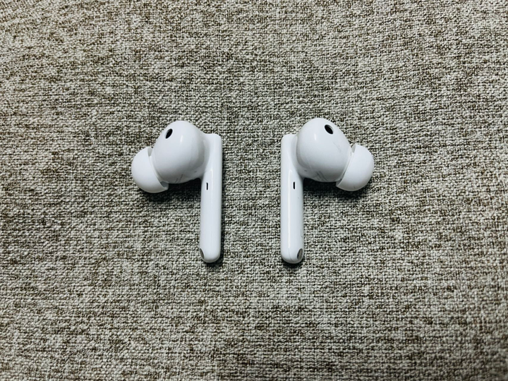 长续航与高音质的“双链”结合——荣耀Earbuds 3i实测体验