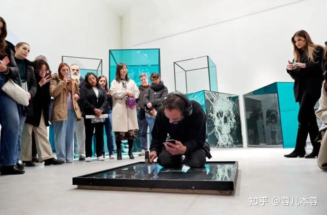 一把锤子砸出了天价名画！全网最炸裂艺术品来了 - 知乎