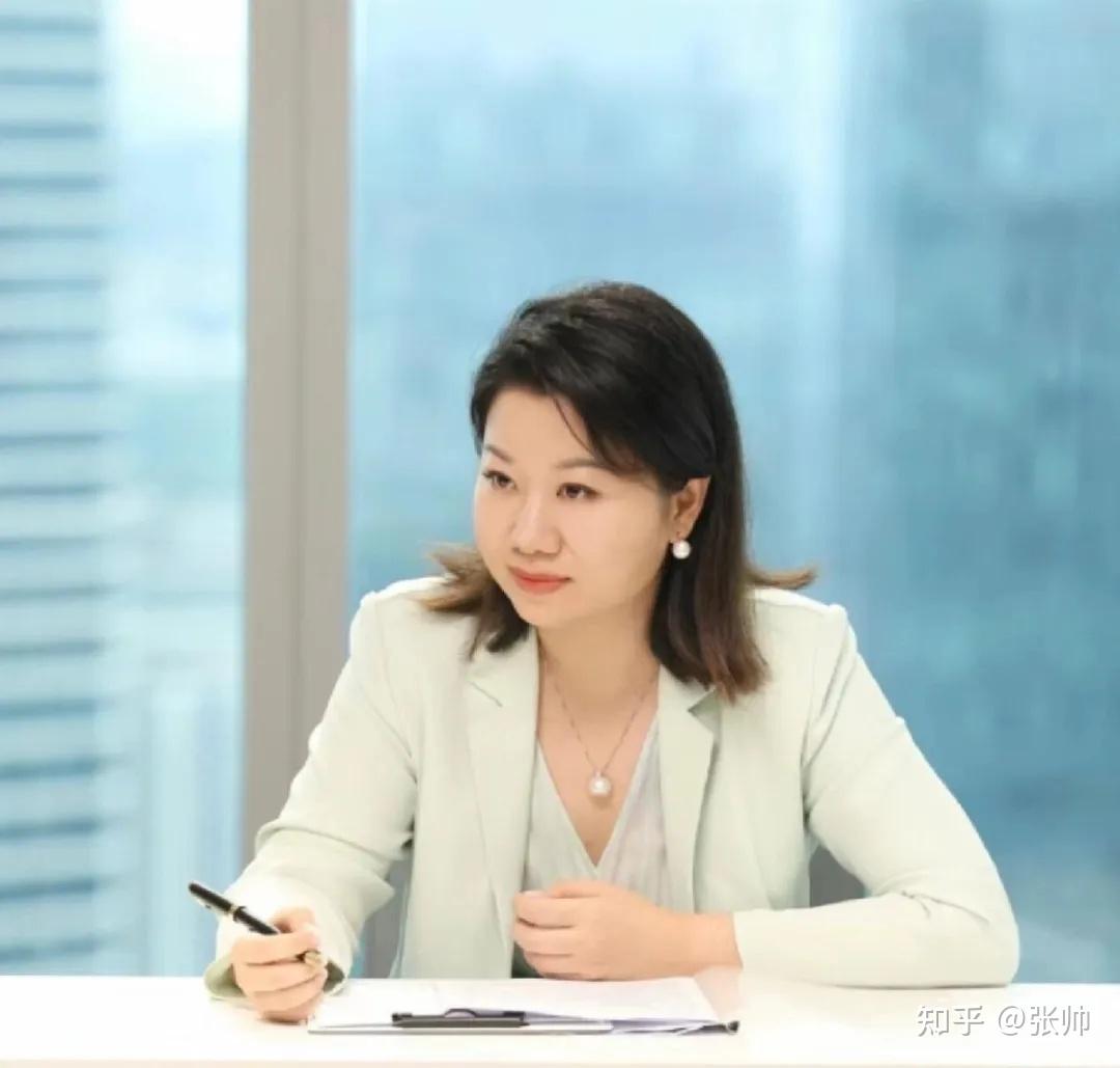 律政界杨天真,她的专业、职业和跳槽选择过程,堪称榜样! - 知乎