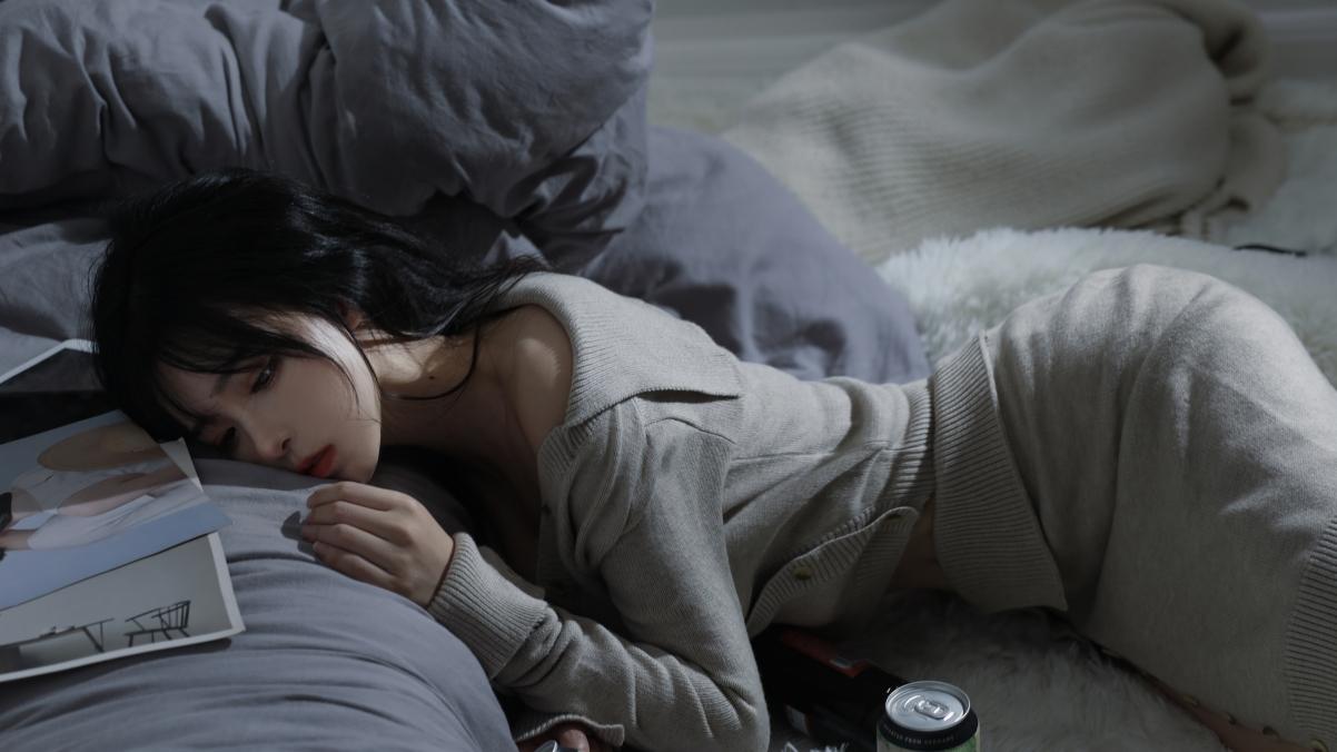 可以分享一些好看的美女壁纸吗? - 知乎