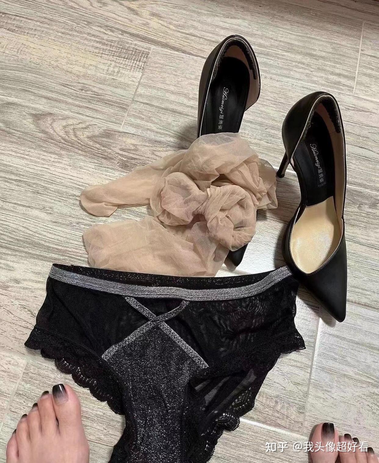 女生穿几天袜子会臭