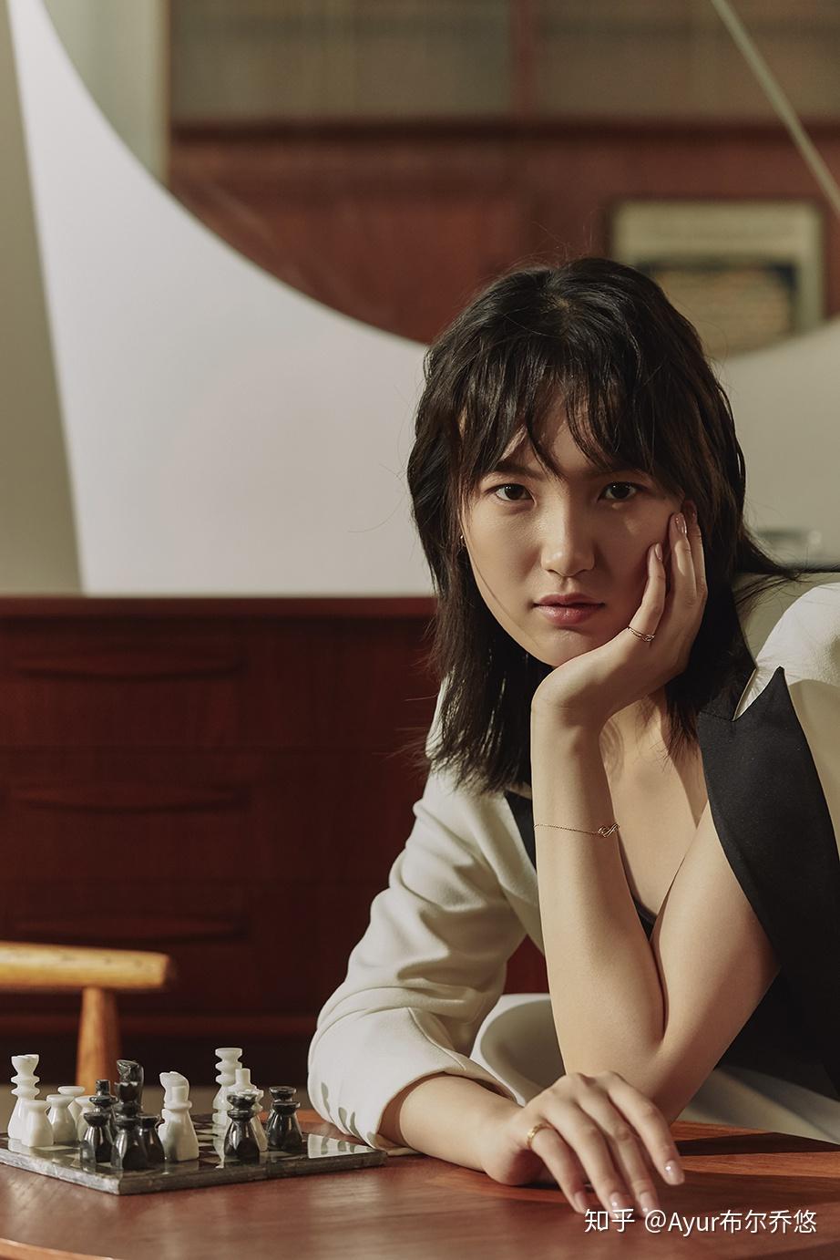 有没有适合上班族佩戴的手链和项链因为经常要见客户