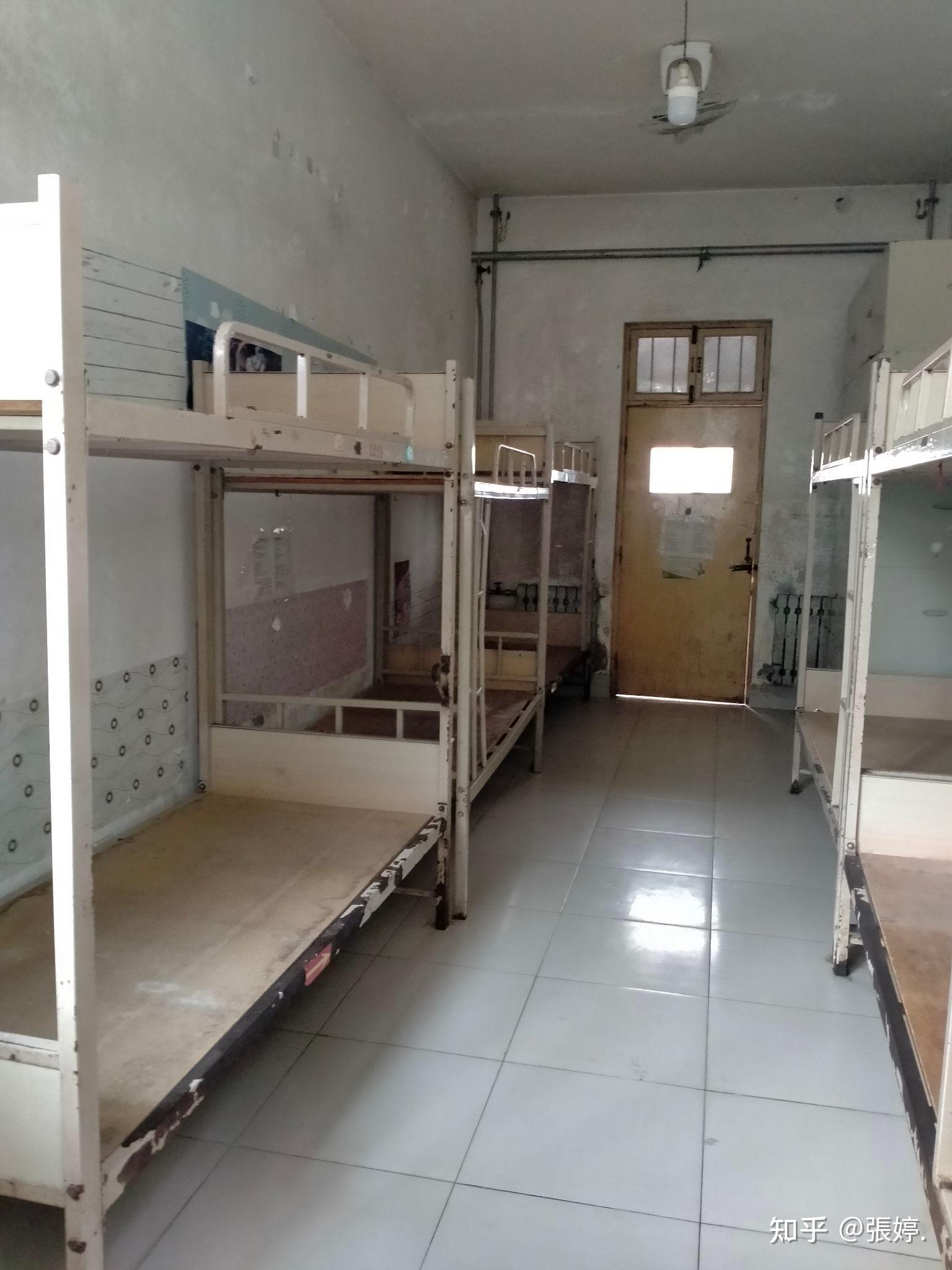 有潍坊寿光圣都中学宿舍图片吗?