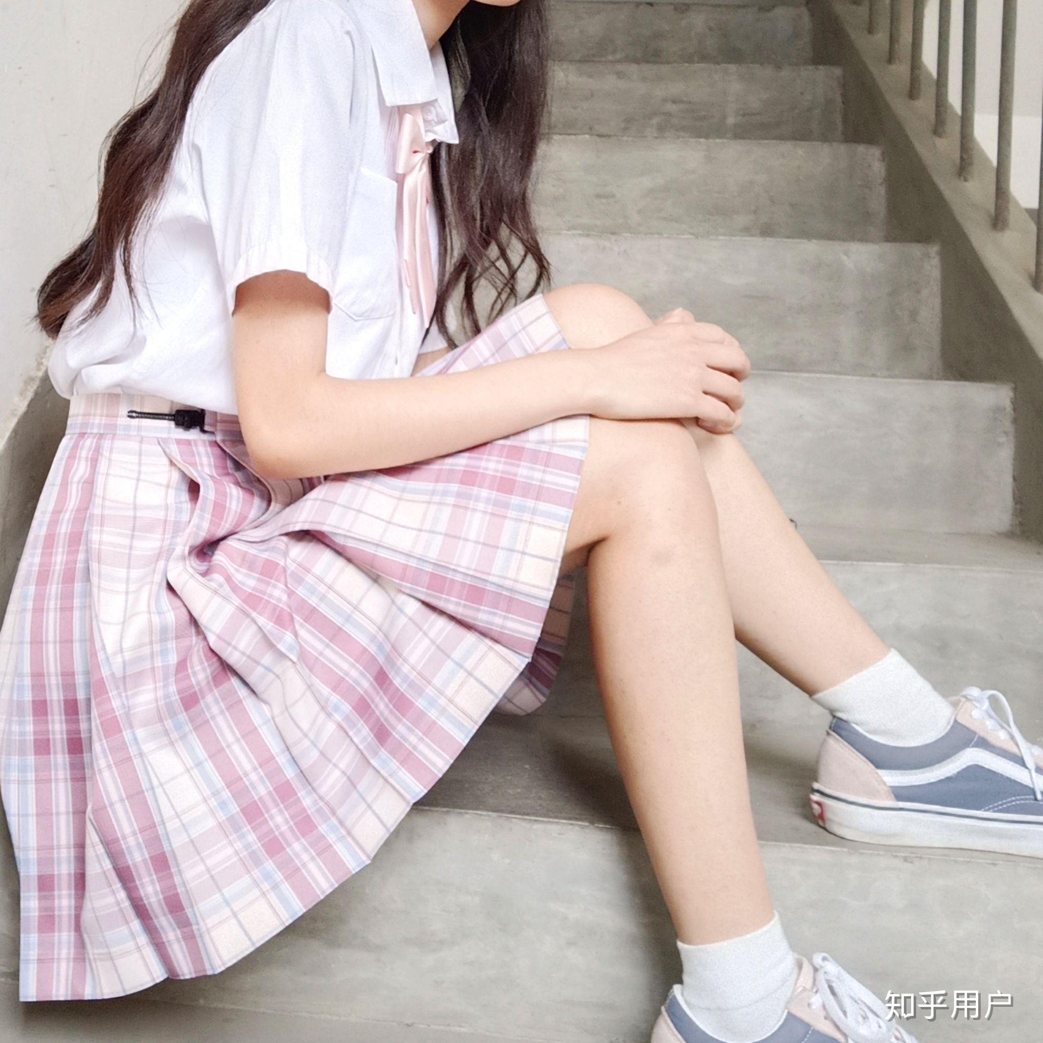 可以问一下有经验的小姐姐吗jk制服配什么鞋子好