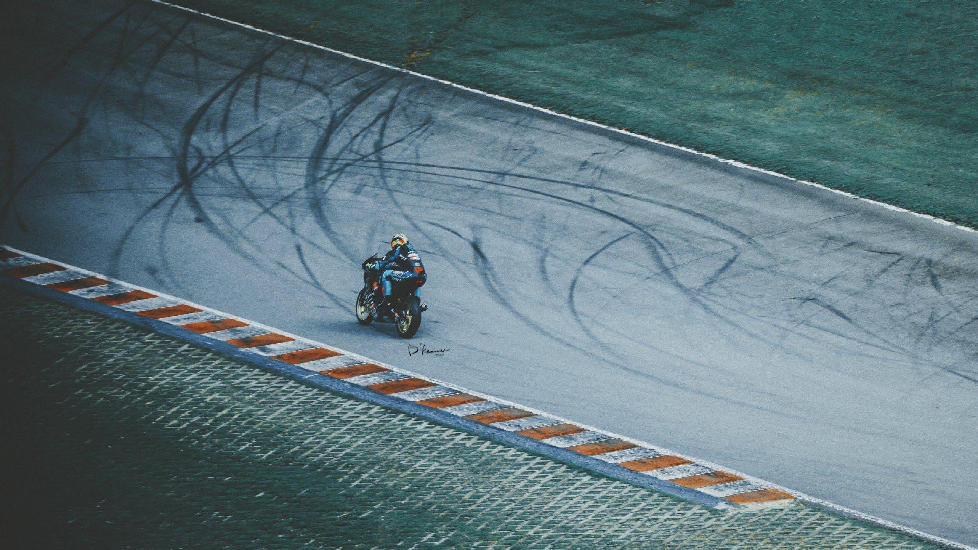 王一博85号手机壁纸 求求求? - 知乎