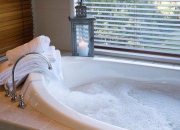 睡前九十分钟洗热水澡最能助你入睡