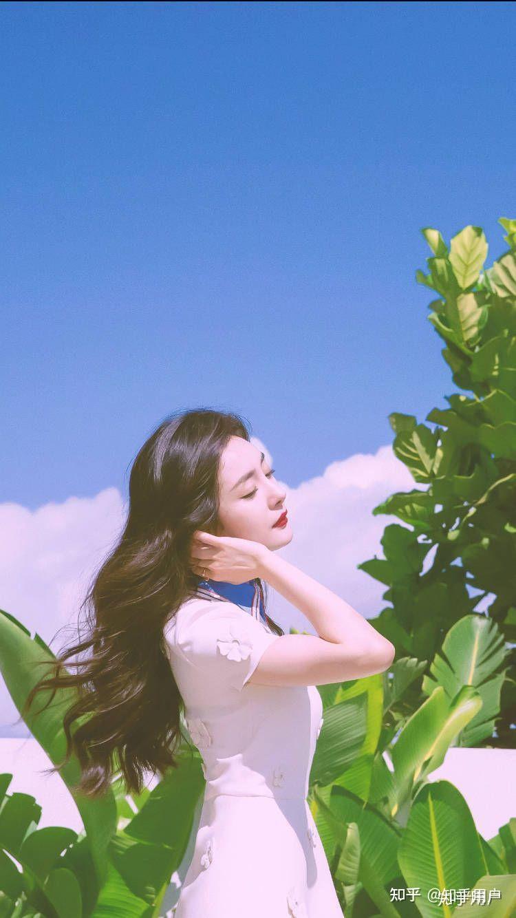 杨幂有哪些值得保存的出圈神图? - 知乎