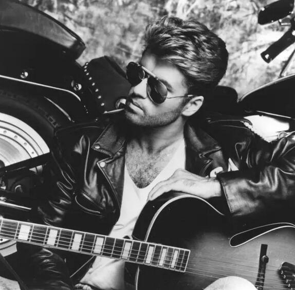 唱lastchristmas的georgemichael乔治迈克尔昨天逝世他的歌你听过哪些