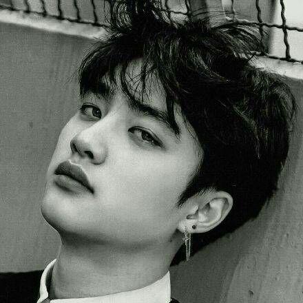 有没有吴世勋或者都暻秀很绝的头像