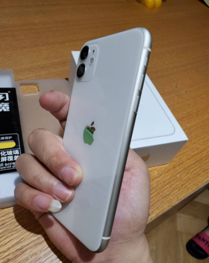 苹果11边框经常拆手机壳边框会掉漆吗?